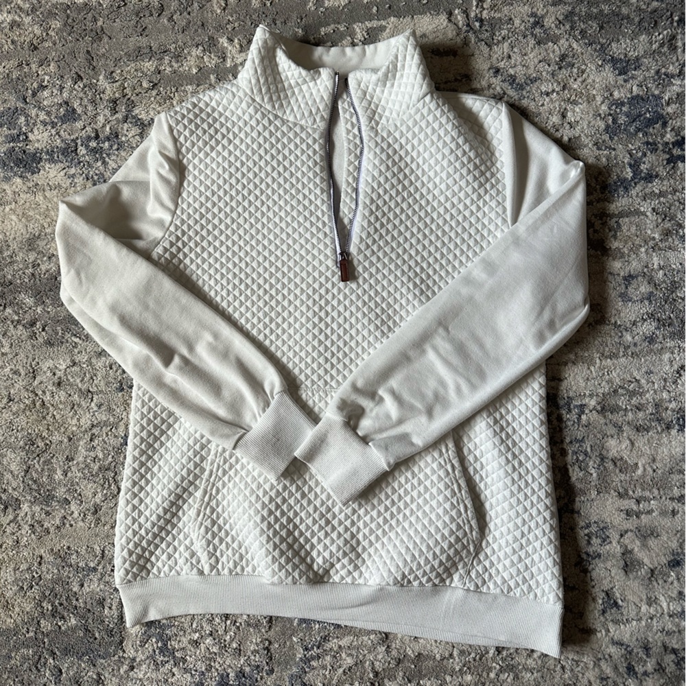 Large White Quarter Zip with a Quilted front